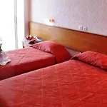Pappas Hotel