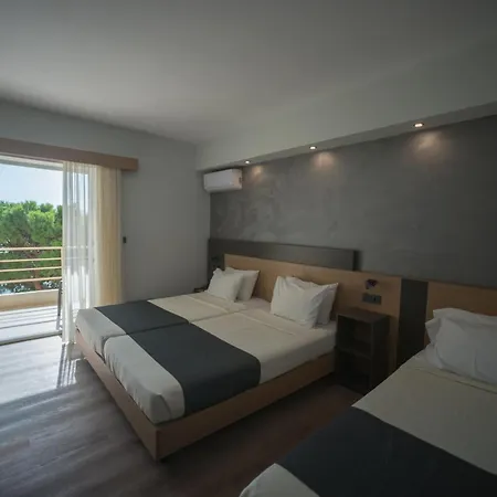 Pappas Hotel 3*