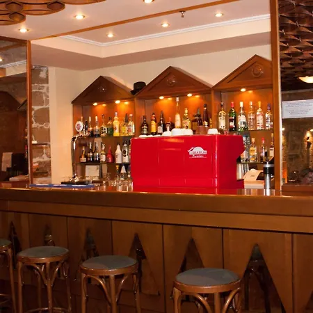 Pappas ホテル ルートラキ