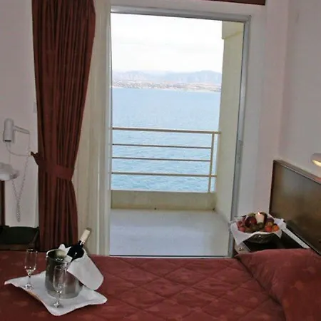 Pappas 3* ルートラキ