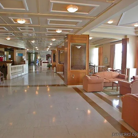 Pappas Hotel