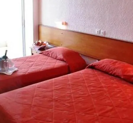 Pappas Hotel