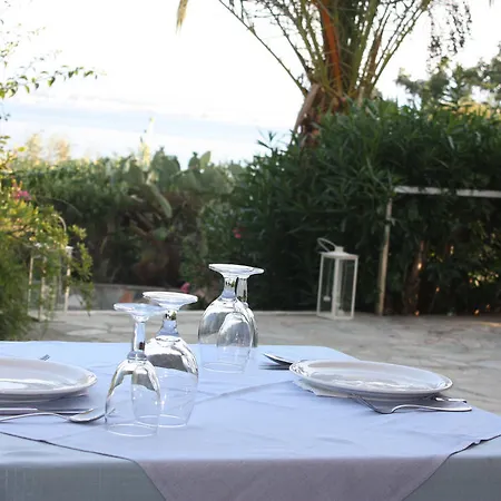 ホテル Pappas ルートラキ